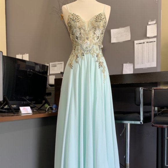 MINT Sequined Bodice Sweetheart Neck Dress AC598
